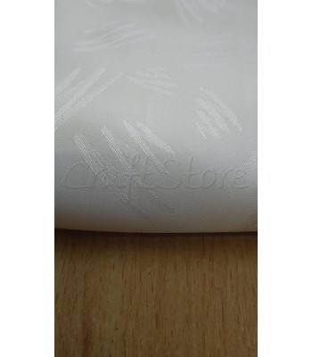 Υφασμα  σατέν λευκό με γραμμές 1μx1.40μ